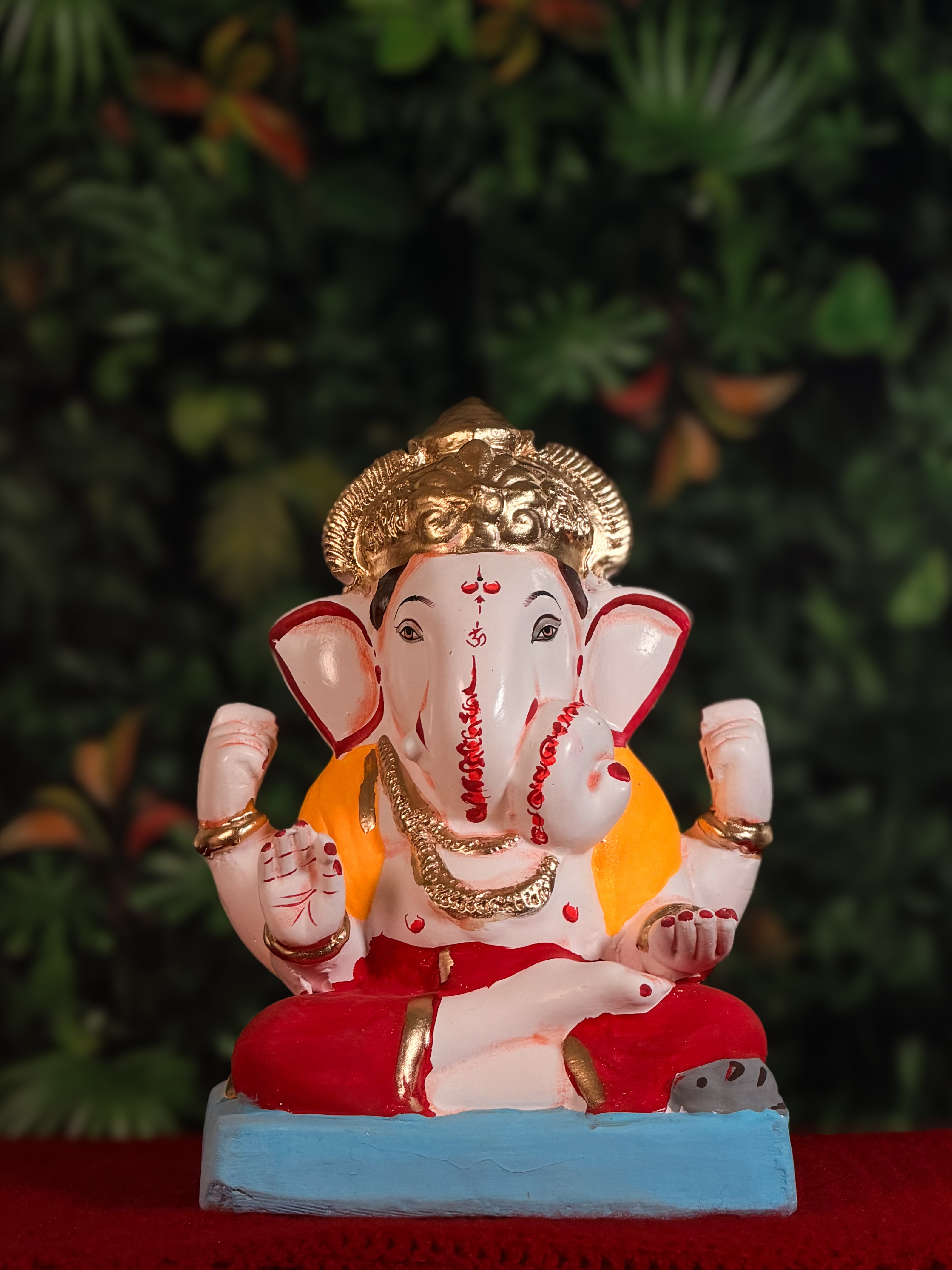 Dagdusheth in Red & Yellow (10 Inches)