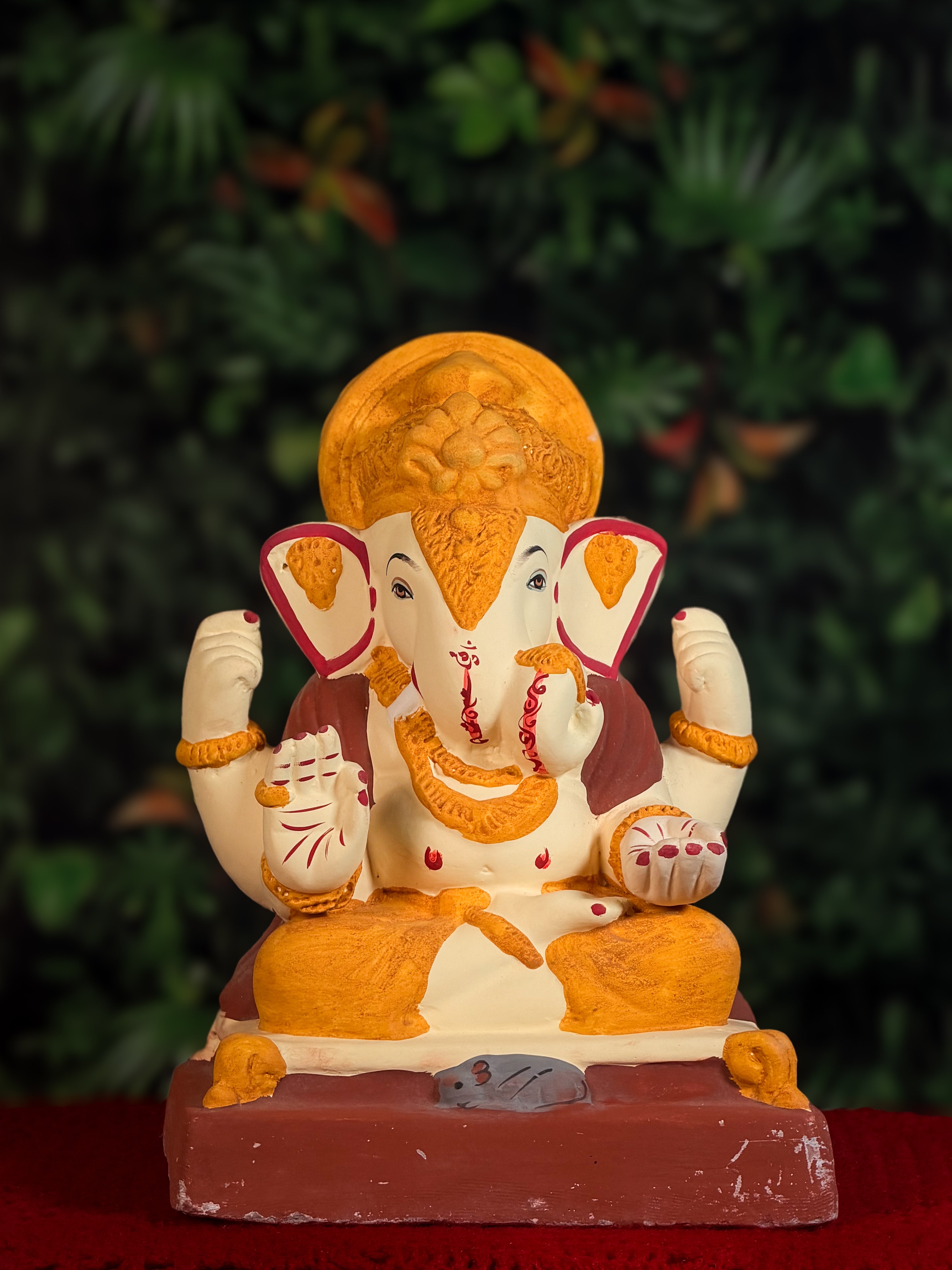 Dagdusheth Haldi (12 Inches)